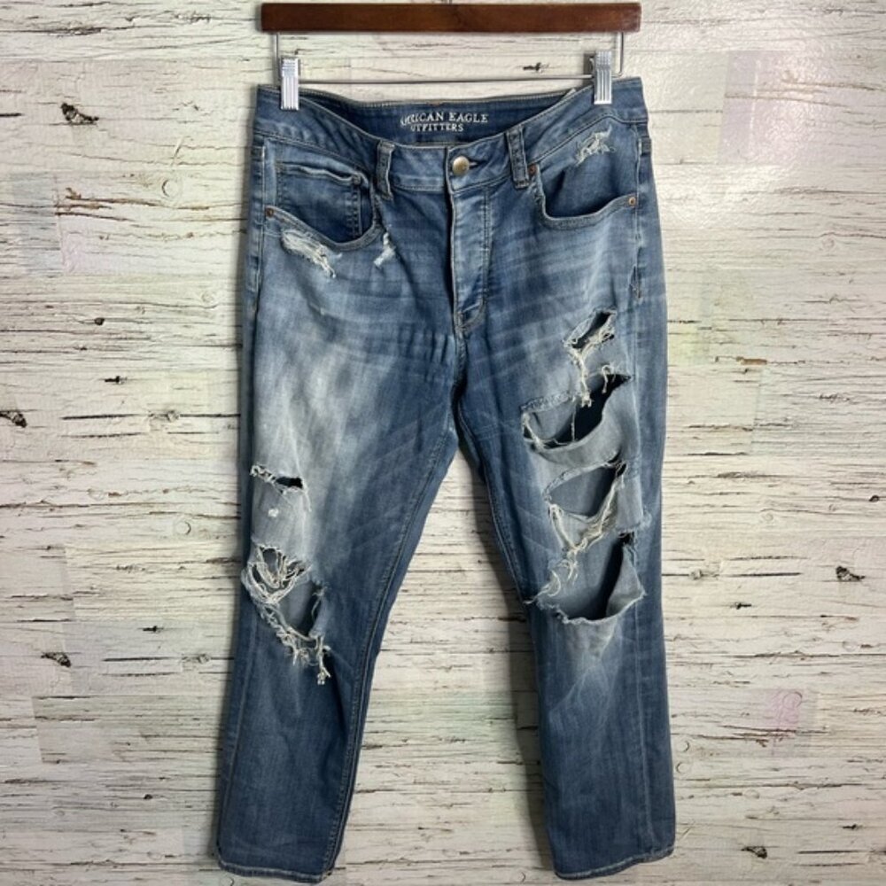 American Eagle Outfitters Blue Boyfriend tomgirl Jeans Distressed Style